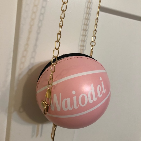 Super Cute Mini Pink Basketball Crossbody Bag - Picture 3 of 7